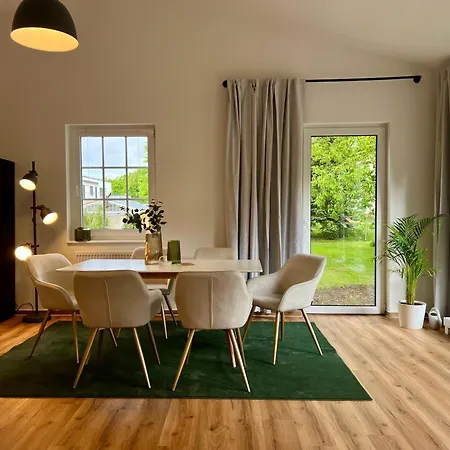 Le Vacation Haus Am See, Terrasse, Garten, Netflix, Free-tv Markranstaedt