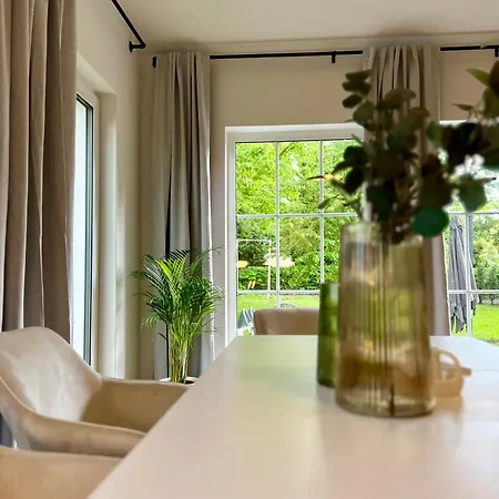 Le Vacation Haus Am See, Sauna, Terrasse, Garten, Netflix, Free-tv