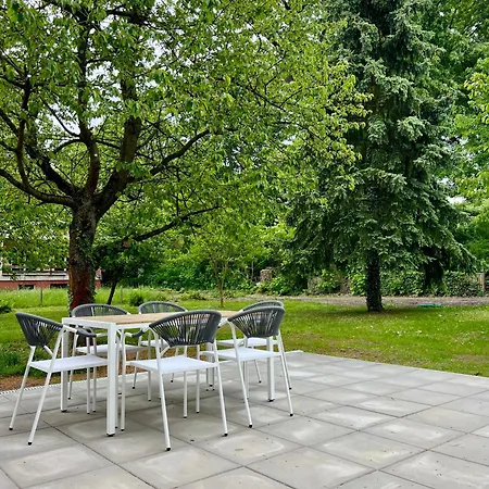 Le Vacation Haus Am See, Terrasse, Garten, Netflix, Free-tv Apartment