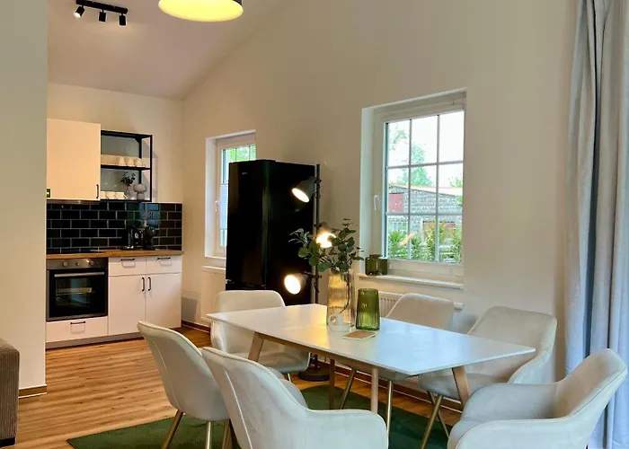 아파트 Le Vacation Haus Am See, Sauna, Terrasse, Garten, Netflix, Free-tv